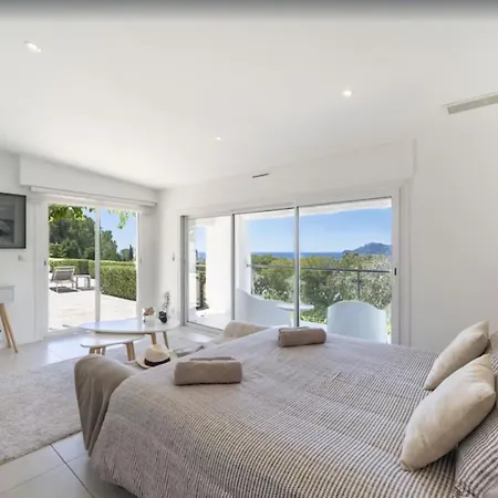 Frgk Contemporary Luxury Panoramic Sea View, Pool & Ultra-fast Wi-fi Villa Cannes