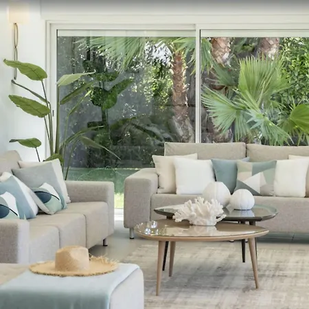 Frgk Contemporary Luxury Panoramic Sea View, Pool & Ultra-fast Wi-fi *