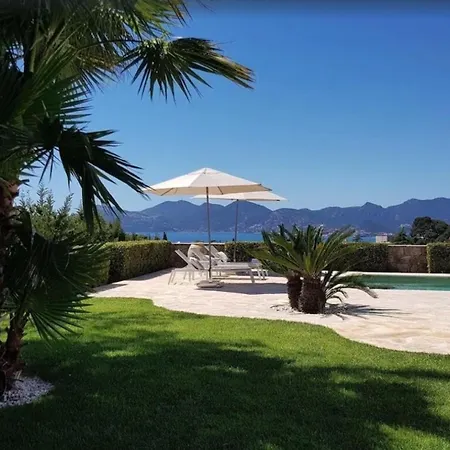 Frgk Contemporary Luxury Panoramic Sea View, Pool & Ultra-fast Wi-fi Villa Cannes