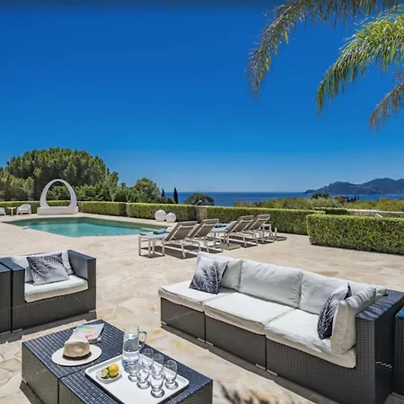 Villa Frgk Contemporary Luxury Panoramic Sea View, Pool & Ultra-fast Wi-fi